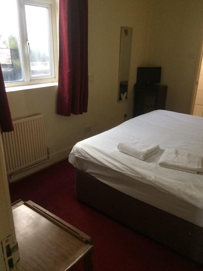 Harrow Bed & Breakfast Esterno foto