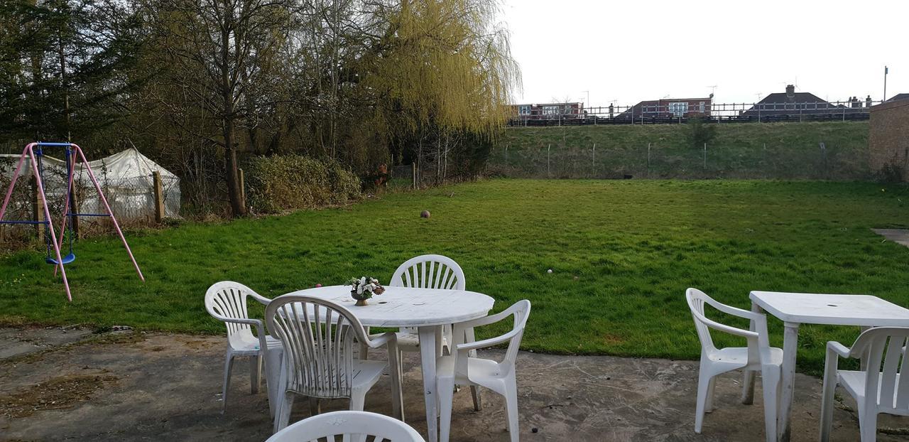 Harrow Bed & Breakfast Esterno foto